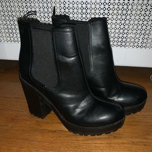Black Heeled Chelsea Boots
